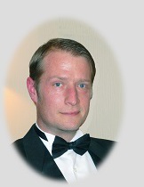Stuart Hillman as Robert Caplan